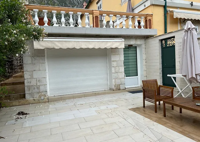 Villa Miramare , Dobrota Seafront