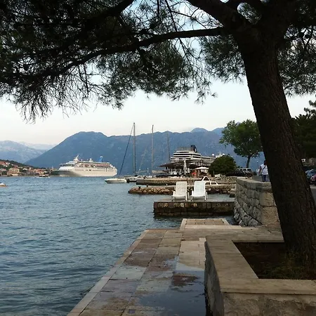 Villa Miramare , Dobrota Seafront Kotor Exterior photo