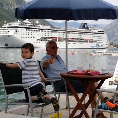 Villa Miramare , Dobrota Seafront Kotor Exterior photo