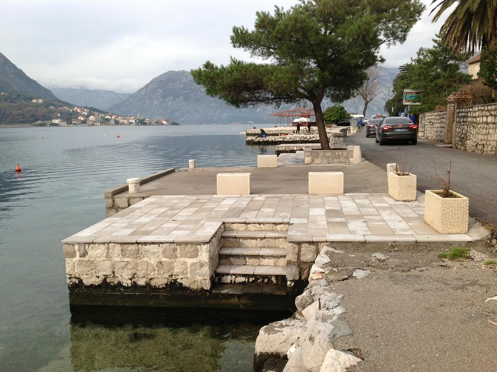 Miramare , Dobrota Seafront