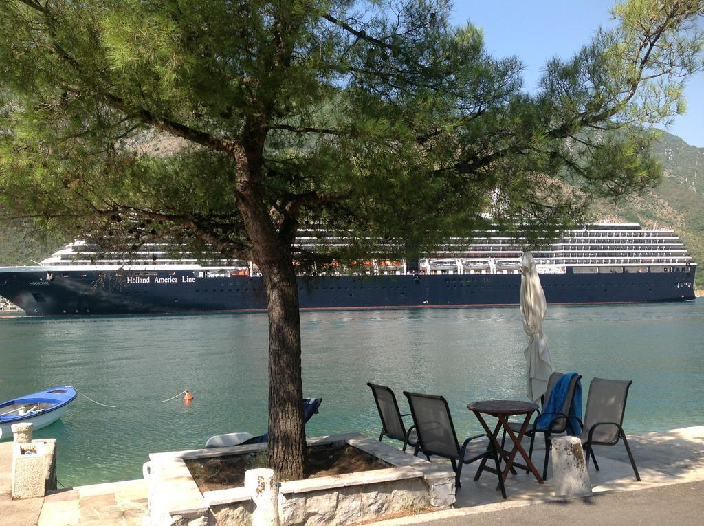 Miramare , Dobrota Seafront Kotor